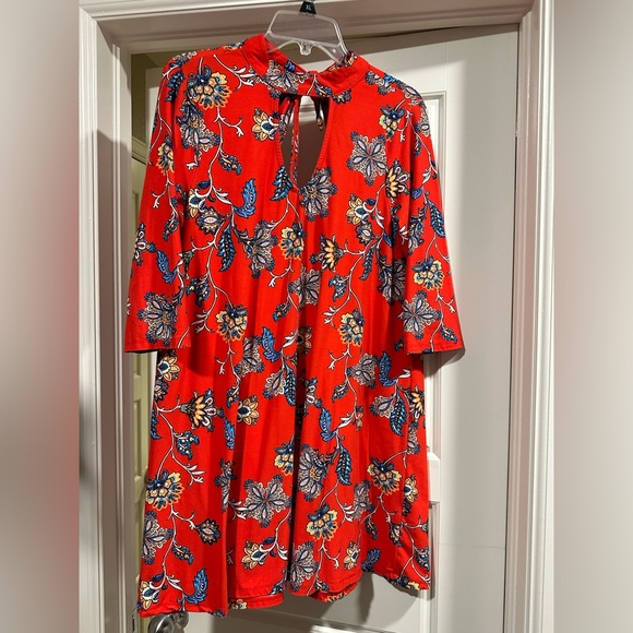 Red Paisley Print Mock Neck Swing Dress - XL - Picture 1 of 7